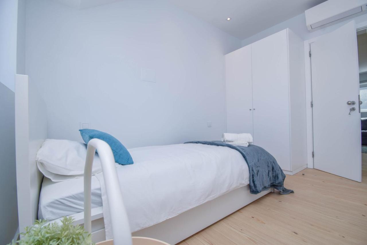 Central & Stylish 2 Bedroom Apartment W/ Balcony Cascais Exterior foto