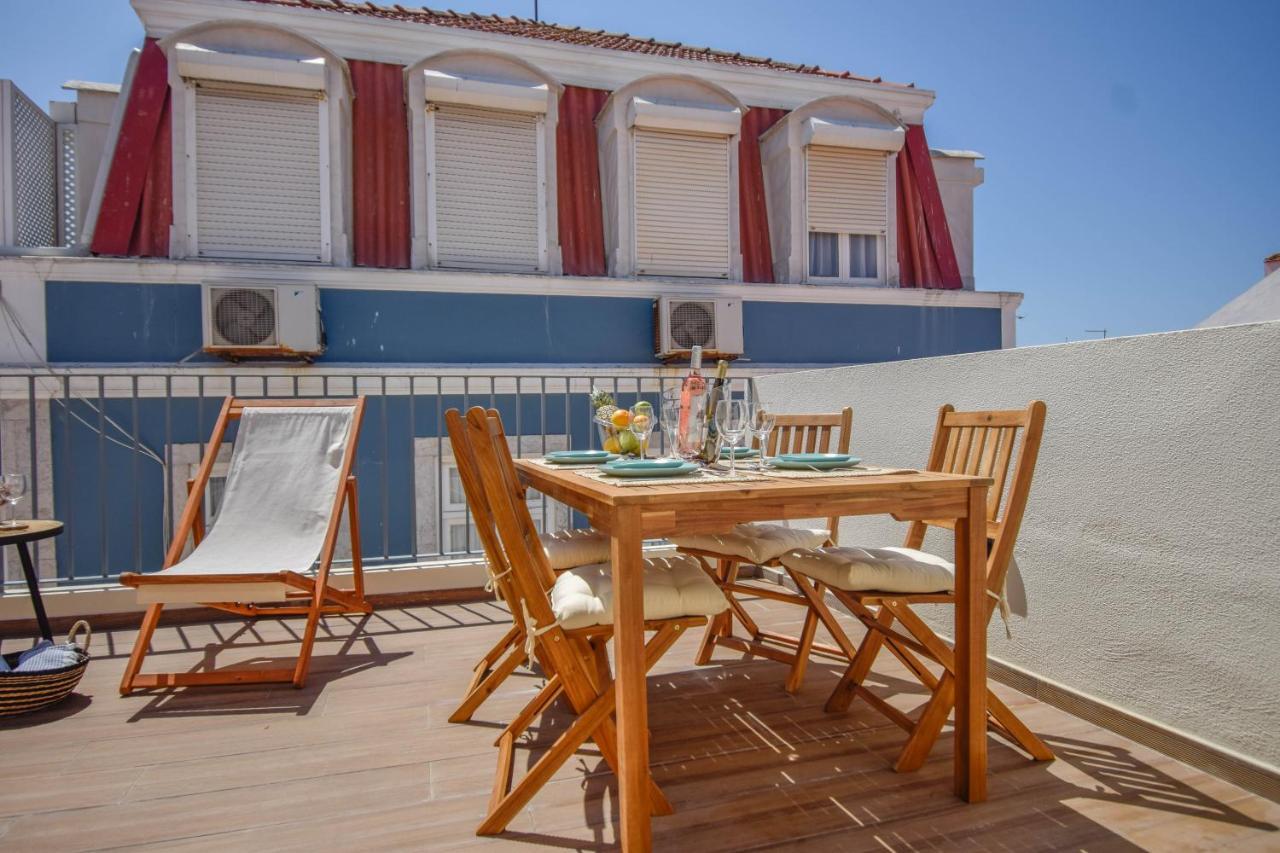 Central & Stylish 2 Bedroom Apartment W/ Balcony Cascais Exterior foto