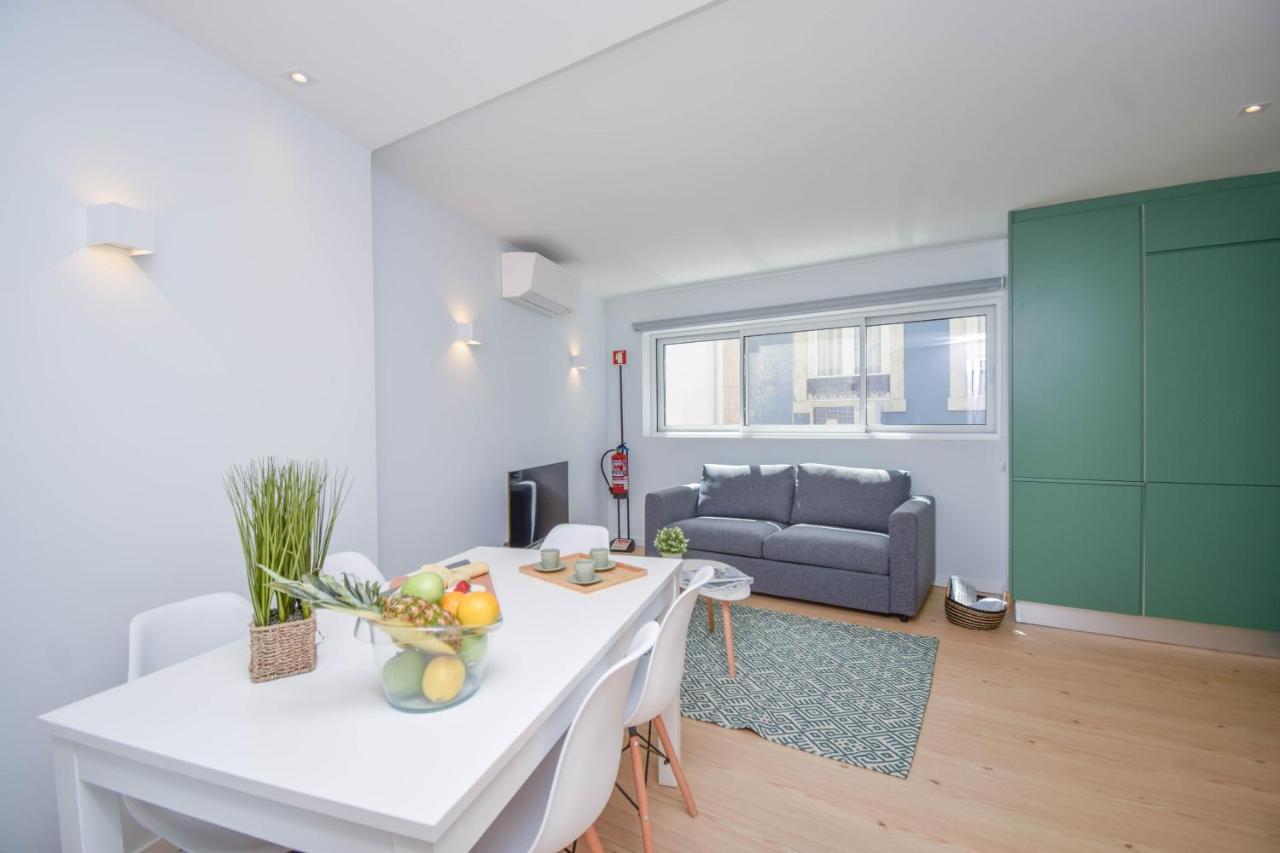 Central & Stylish 2 Bedroom Apartment W/ Balcony Cascais Exterior foto